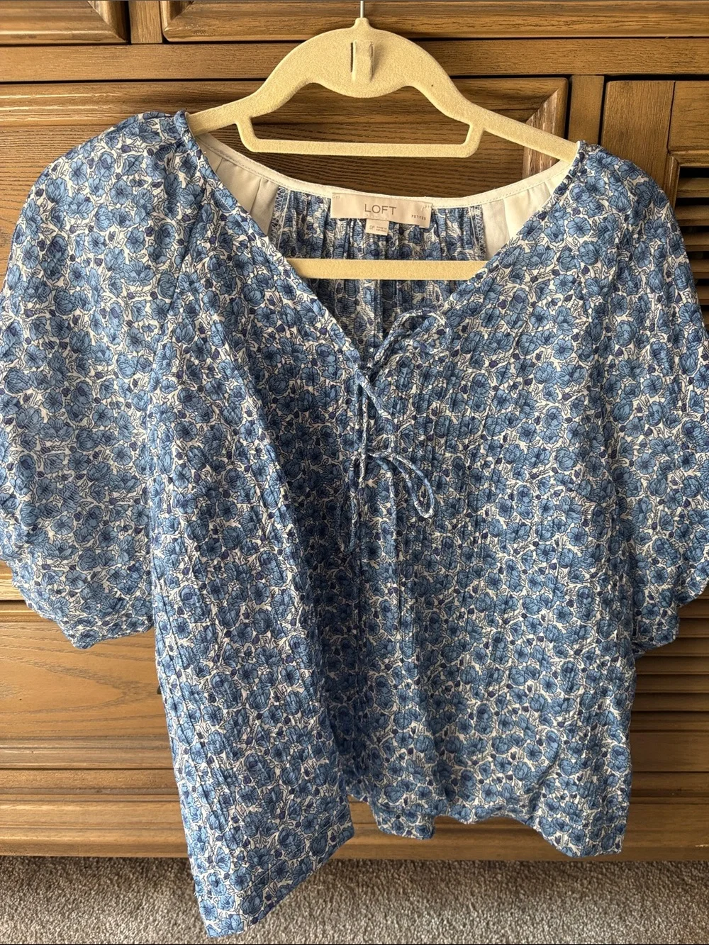 LOFT Blue Floral Tie-Neck Puff Sleeve Blouse